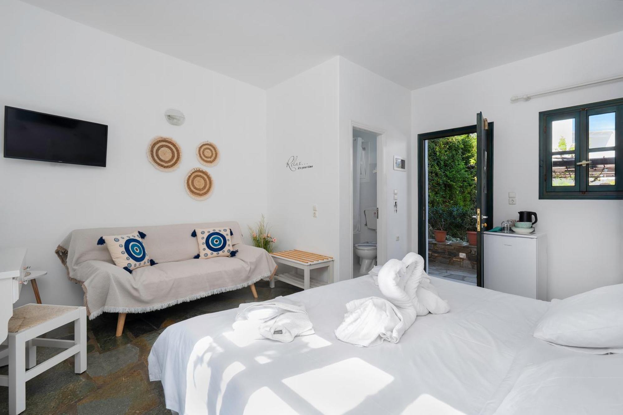פארוס Eleni Rooms מראה חיצוני תמונה